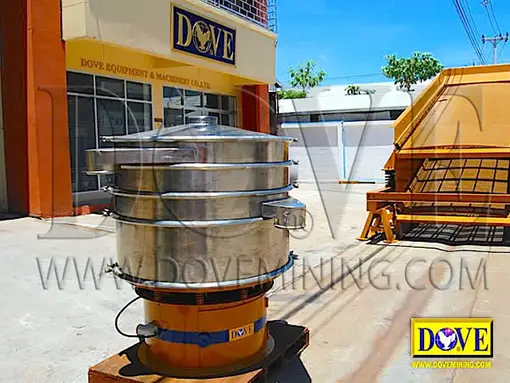 DOVE Vibrating Sieve Separator at the Factory